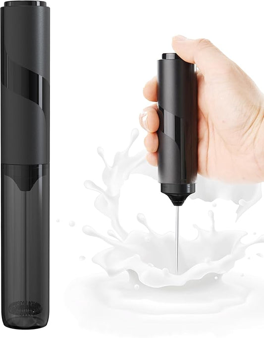 Soenglyun Handheld Milk Frother with Cover, Battery Operated Drink Mixer Handheld Easy to Carry Electric Frother Wand For Coffee, Latte, Cappuccino, Frappe Drink, Hot Chocolate, Black
