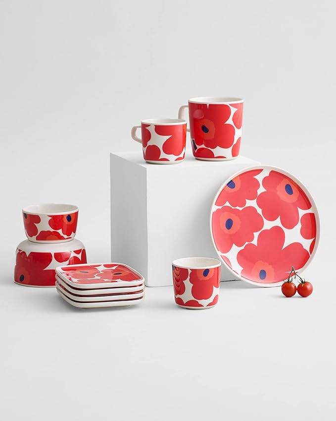 MARIMEKKO Oiva Unikko Stoneware Mug (Red) — Refine Your Kitchen Décor with Our Iconic Stoneware — Stylish Porcelain Coffee Mug for Morning Brews and Cozy Evenings (7oz)