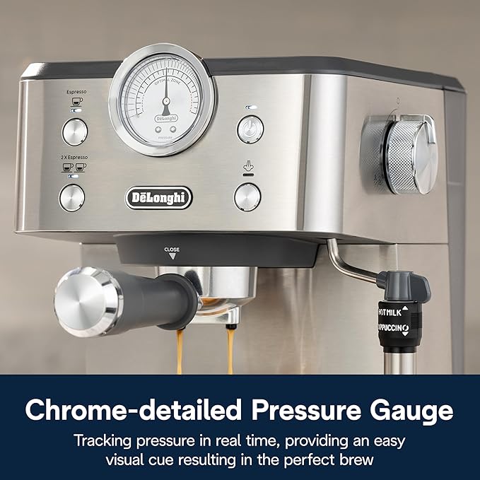 De’Longhi Classic Espresso Machine with Milk Frother, 15-Bar Pump & Temperature Control - Barista Coffee Maker Kit for Espresso, Latte, Cappuccino & Iced